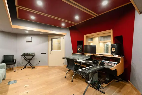 MMC recording studio by Brett Acoustics