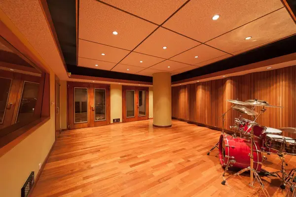 SoundStruck recording studio by Brett Acoustics
