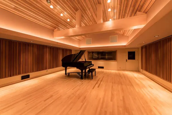 Straight To Tape recording studio by Brett Acoustics